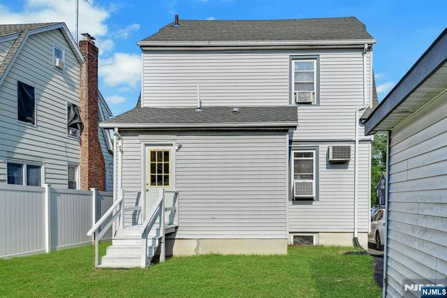 218 Elder Avenue, Bergenfield, NJ 07621