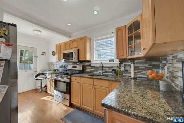 218 Elder Avenue, Bergenfield, NJ 07621