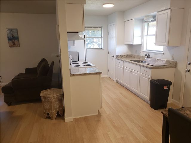 419 Gulfspray Ave, Corpus Christi, TX 78402