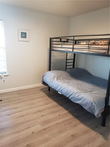 419 Gulfspray Ave, Corpus Christi, TX 78402