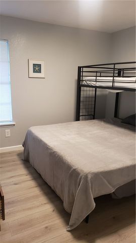 419 Gulfspray Ave, Corpus Christi, TX 78402