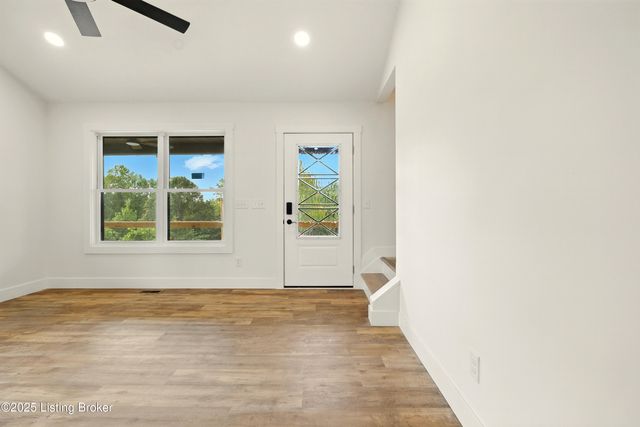 374 Nolin Estates Rd, Clarkson, KY 42726