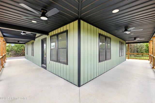 374 Nolin Estates Rd, Clarkson, KY 42726