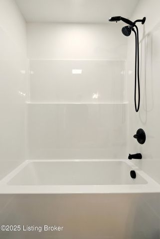 374 Nolin Estates Rd, Clarkson, KY 42726