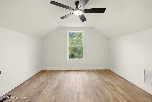 374 Nolin Estates Rd, Clarkson, KY 42726