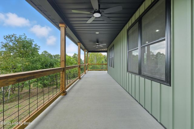 374 Nolin Estates Rd, Clarkson, KY 42726