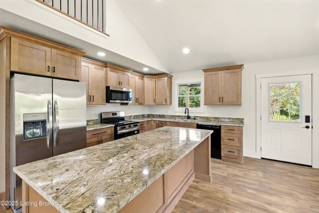 374 Nolin Estates Rd, Clarkson, KY 42726