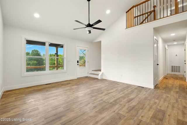 374 Nolin Estates Rd, Clarkson, KY 42726