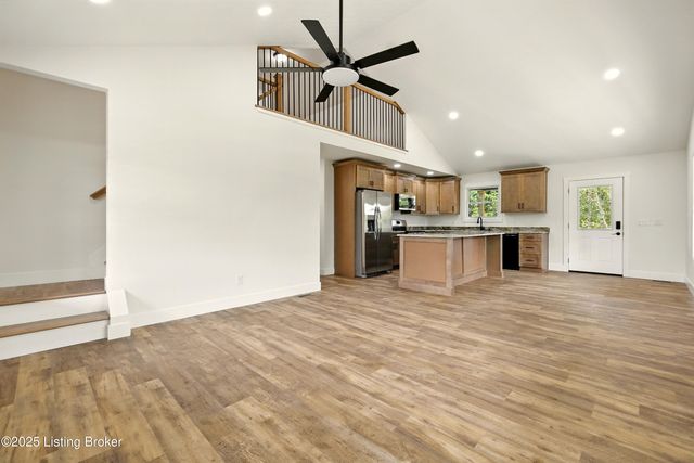 374 Nolin Estates Rd, Clarkson, KY 42726