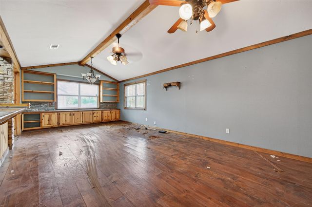 12163 Oak Leaf Road, Conroe, TX 77303