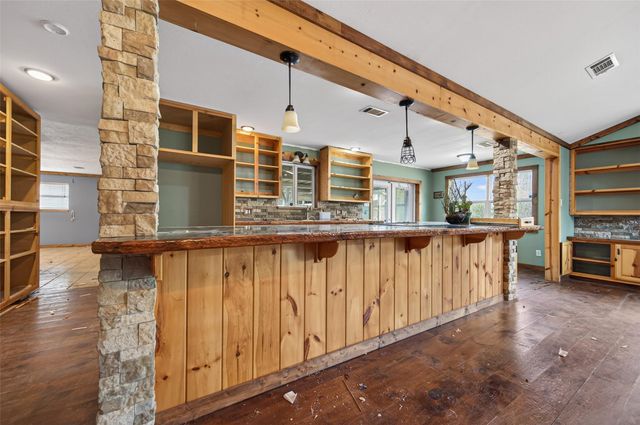 12163 Oak Leaf Road, Conroe, TX 77303