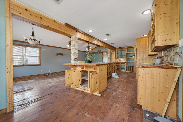 12163 Oak Leaf Road, Conroe, TX 77303