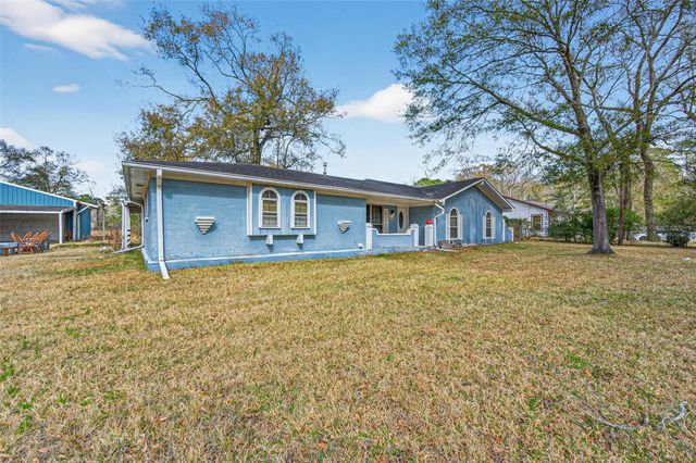 12163 Oak Leaf Road, Conroe, TX 77303