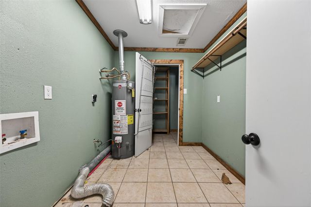 12163 Oak Leaf Road, Conroe, TX 77303