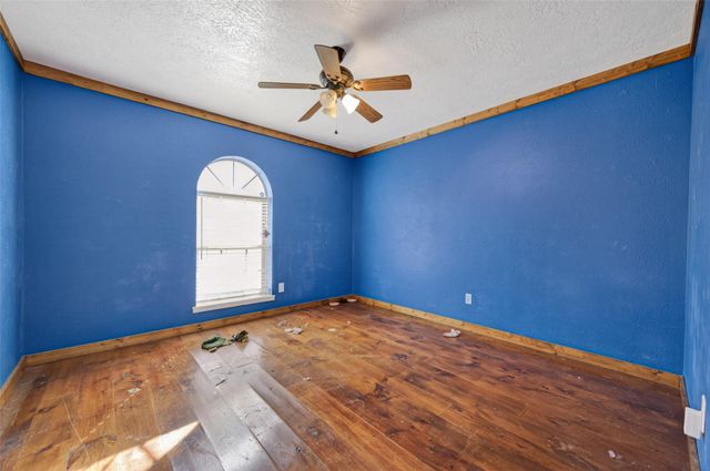 12163 Oak Leaf Road, Conroe, TX 77303