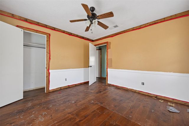 12163 Oak Leaf Road, Conroe, TX 77303