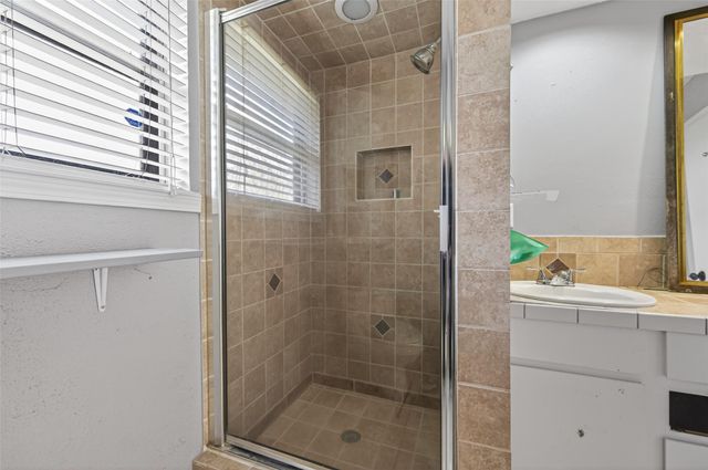 12163 Oak Leaf Road, Conroe, TX 77303