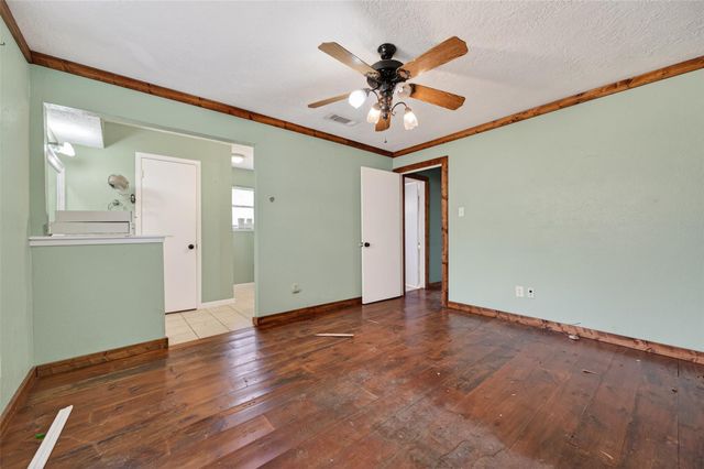 12163 Oak Leaf Road, Conroe, TX 77303