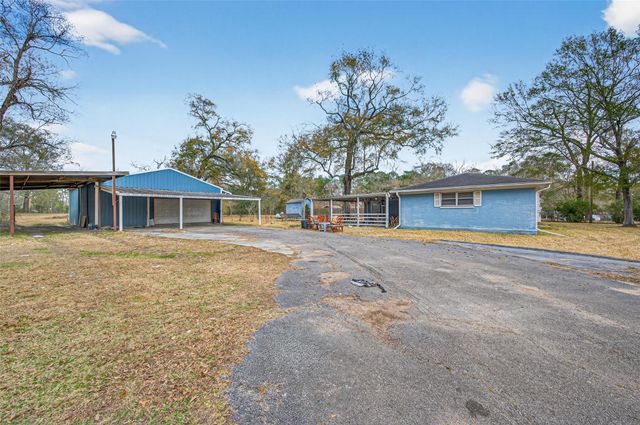 12163 Oak Leaf Road, Conroe, TX 77303