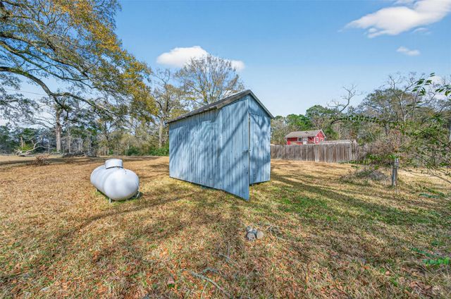 12163 Oak Leaf Road, Conroe, TX 77303