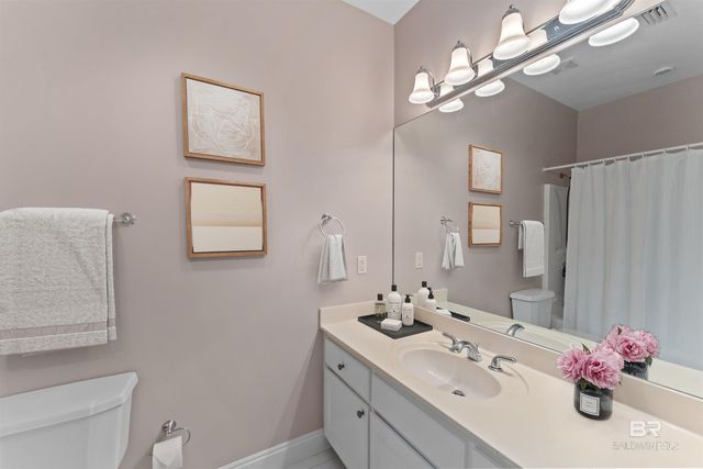 2186 W Beach Boulevard, Gulf Shores, AL 36542