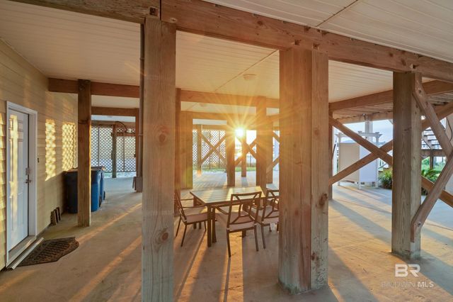 2186 W Beach Boulevard, Gulf Shores, AL 36542