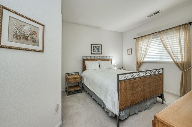 6671 E Simpson Avenue, Fresno, CA 93727
