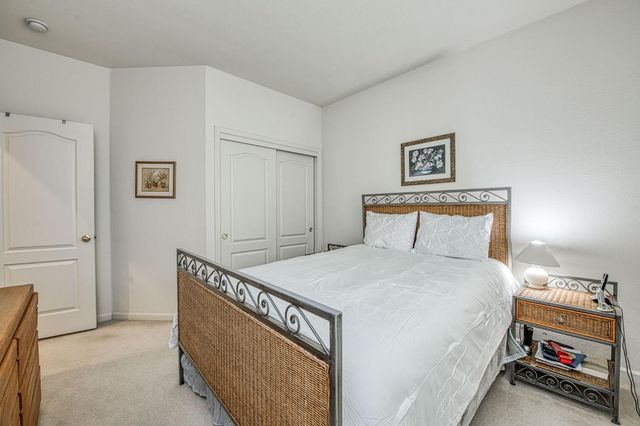 6671 E Simpson Avenue, Fresno, CA 93727