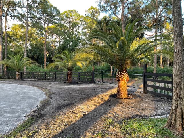 1030 Stallion Drive W, The Acreage, FL 33470
