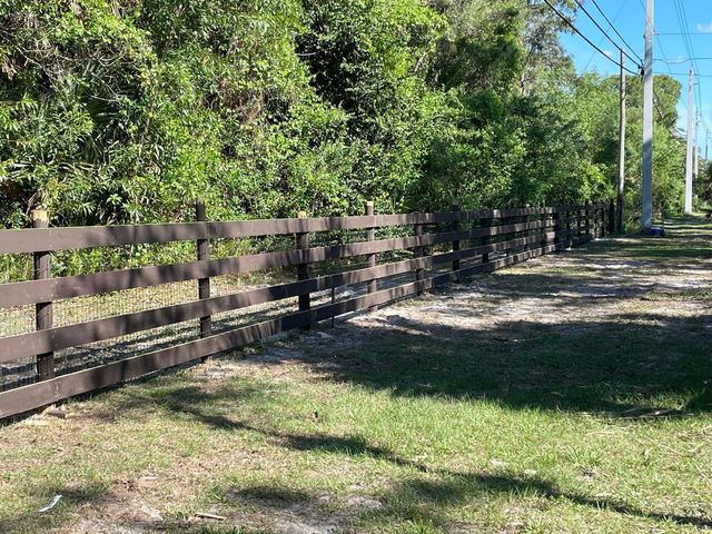 1030 Stallion Drive W, The Acreage, FL 33470
