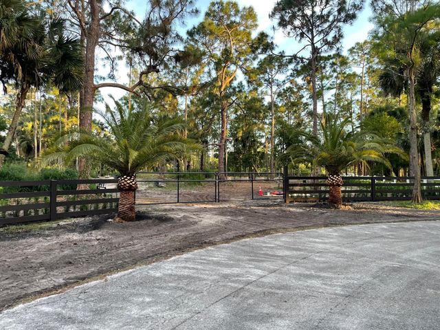 1030 Stallion Drive W, The Acreage, FL 33470