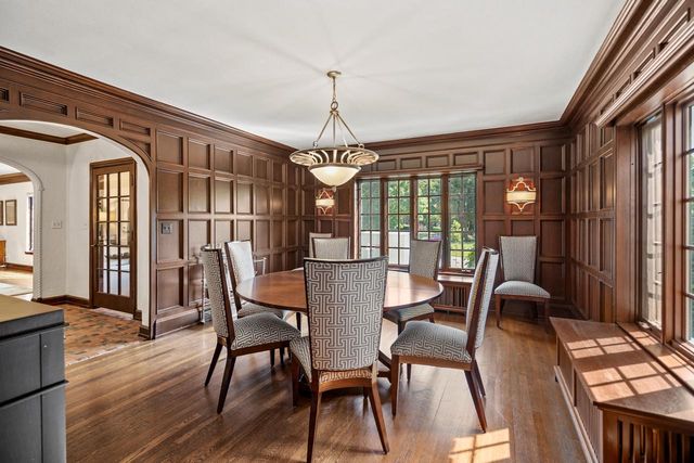 2730 E Menlo BOULEVARD, Shorewood, WI 53211