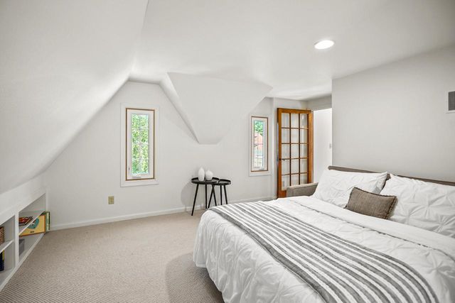 2730 E Menlo BOULEVARD, Shorewood, WI 53211