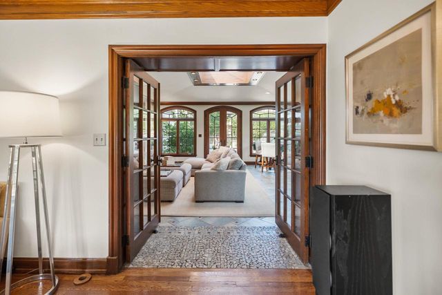 2730 E Menlo BOULEVARD, Shorewood, WI 53211