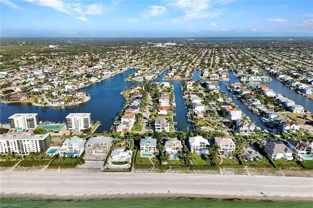 112 Seabreeze AVE, Naples, FL 34108