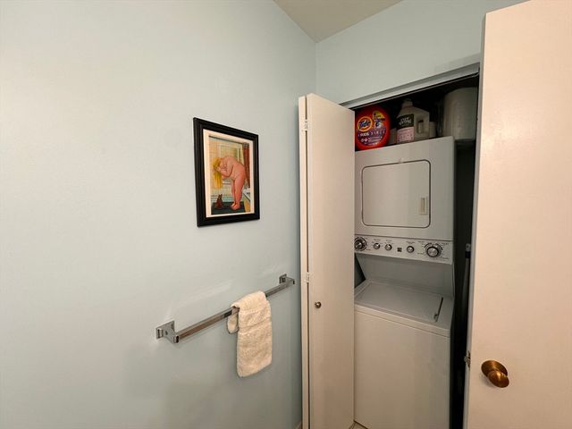 100 Rosemary Way 210, Needham, MA 02494