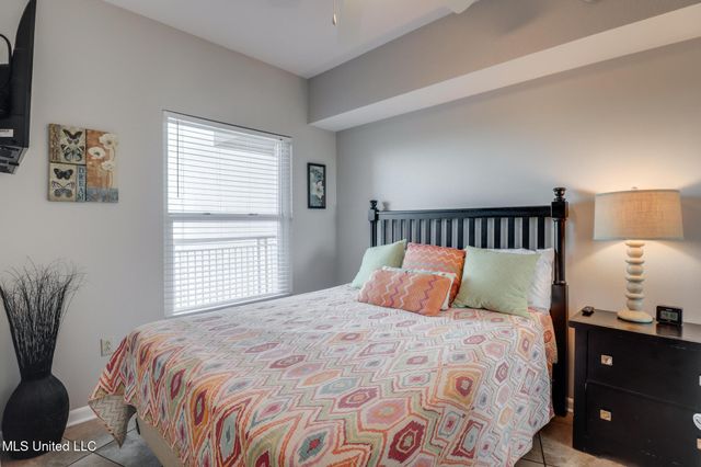 2228 Beach Drive, 706, Gulfport, MS 39507