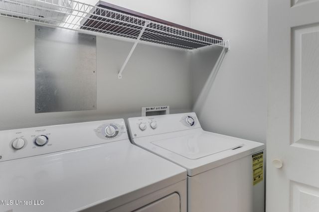 2228 Beach Drive, 706, Gulfport, MS 39507