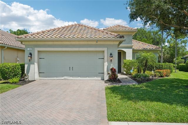 3651 Canopy CIR, Naples, FL 34120