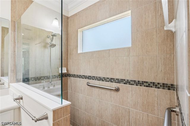 3651 Canopy CIR, Naples, FL 34120