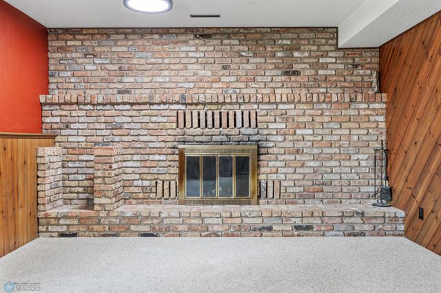 1732 31st Street Circle S, Moorhead, MN 56560