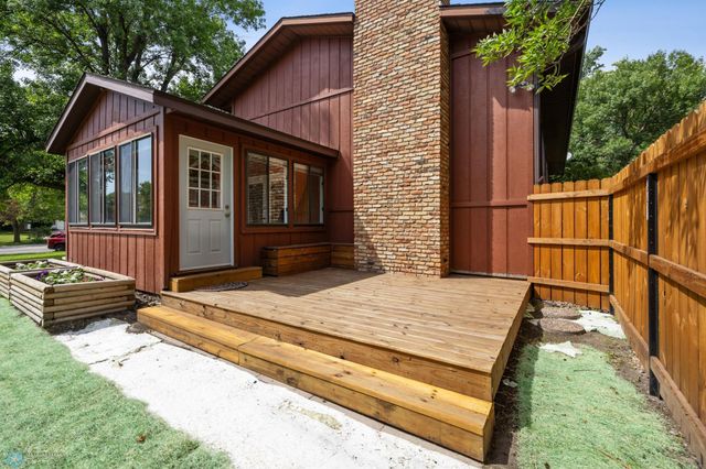1732 31st Street Circle S, Moorhead, MN 56560