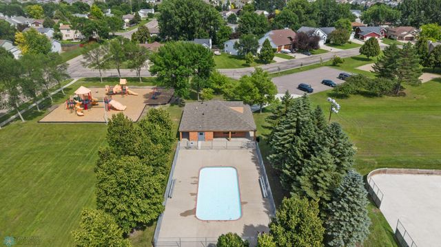 1732 31st Street Circle S, Moorhead, MN 56560