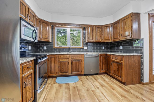 1732 31st Street Circle S, Moorhead, MN 56560