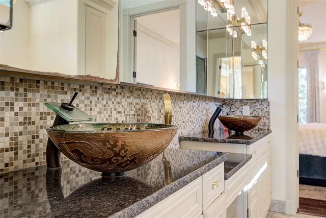 3023 E 44th Street, Edmond, OK 73013