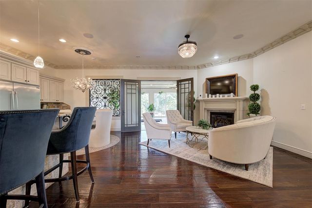 3023 E 44th Street, Edmond, OK 73013