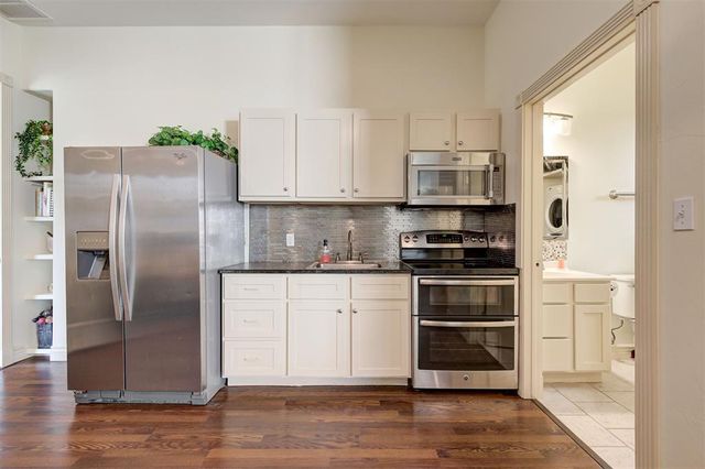3023 E 44th Street, Edmond, OK 73013