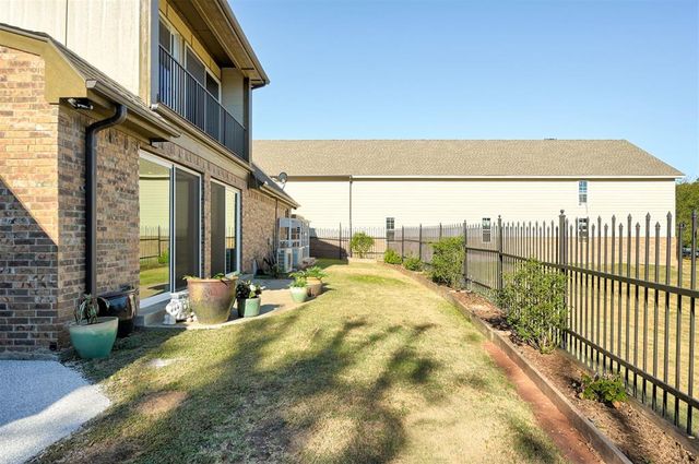 3023 E 44th Street, Edmond, OK 73013