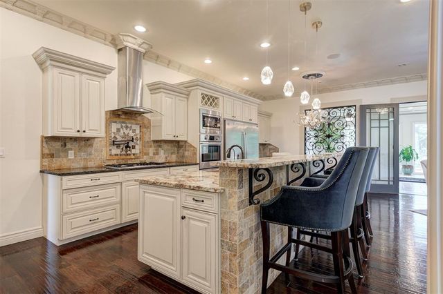 3023 E 44th Street, Edmond, OK 73013