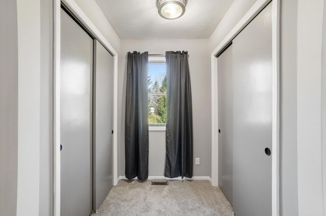 624 Aberfelda Drive, Springfield, OH 45504